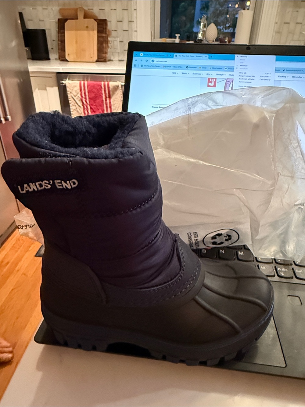 Lands' End Kids Navy & Black Winter Snow Boot. New in bag. Size 8